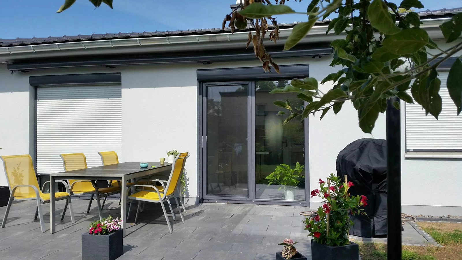 Rollläden und Insektenschutz TFK Fensterwerk