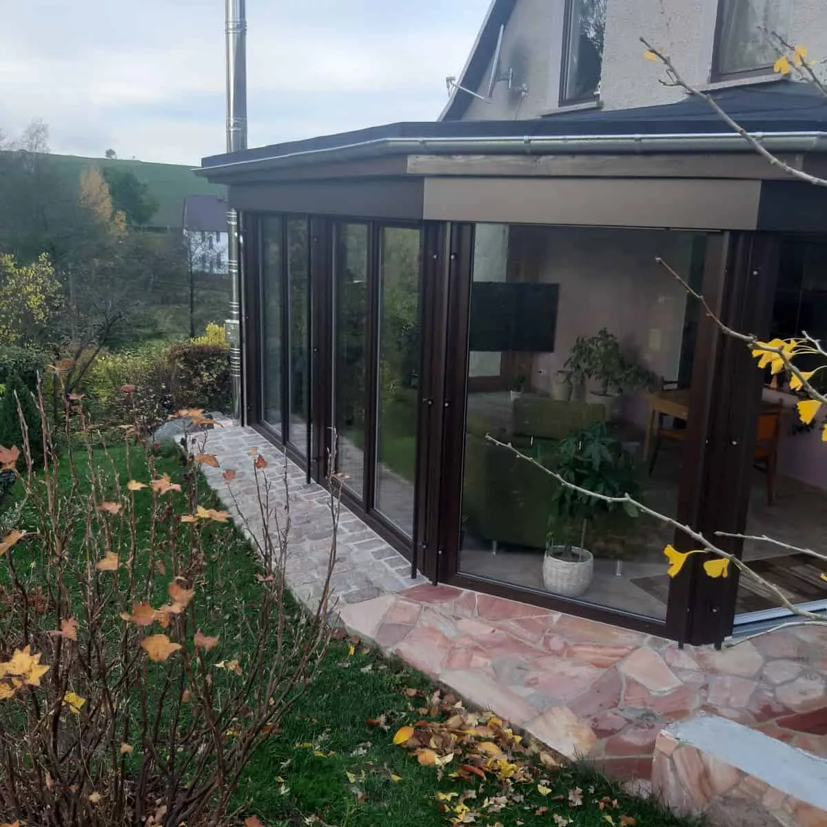 Wintergarten mit Raffstore