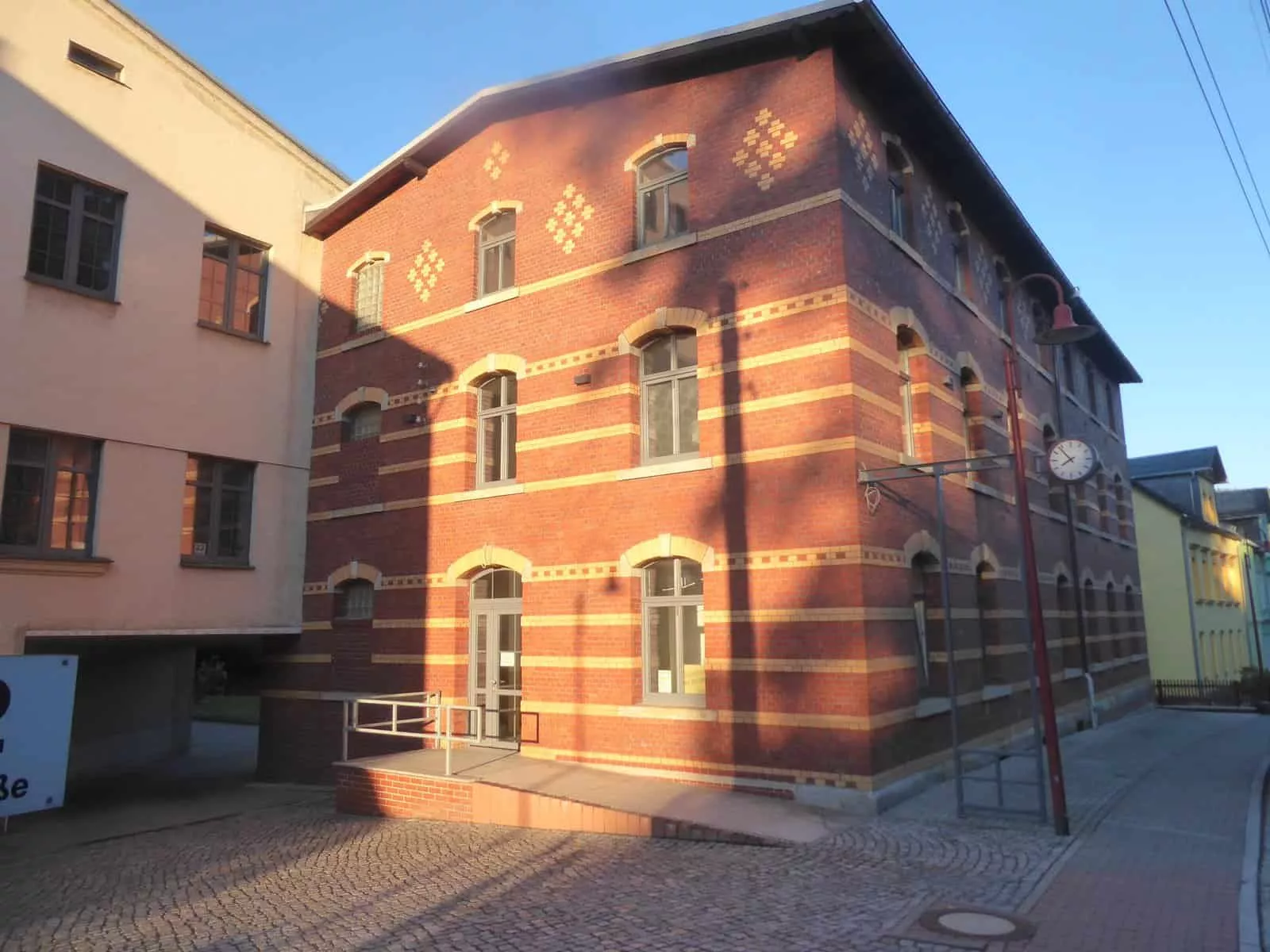 Fenstertransport in obere Stockwerke - Ludwigfabrik Amtsberg