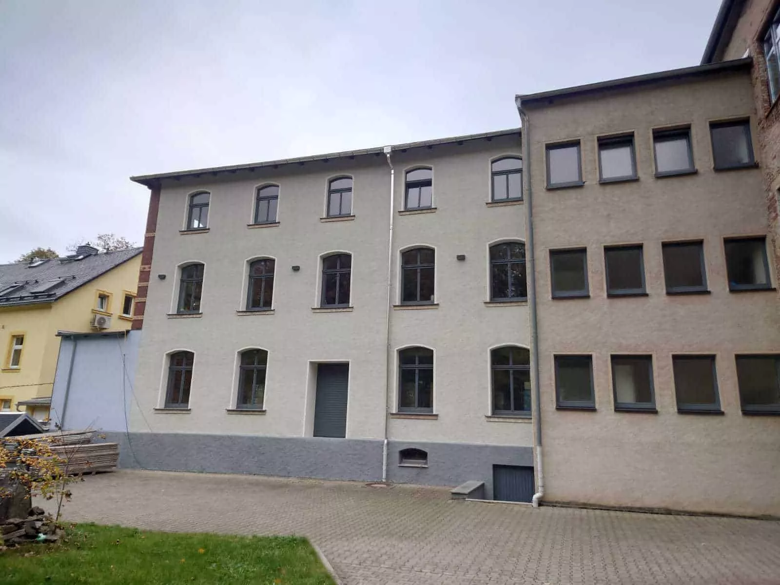 Fenstertransport in obere Stockwerke - Ludwigfabrik Amtsberg