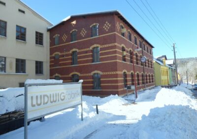 Fenstertransport in obere Stockwerke - Ludwigfabrik Amtsberg